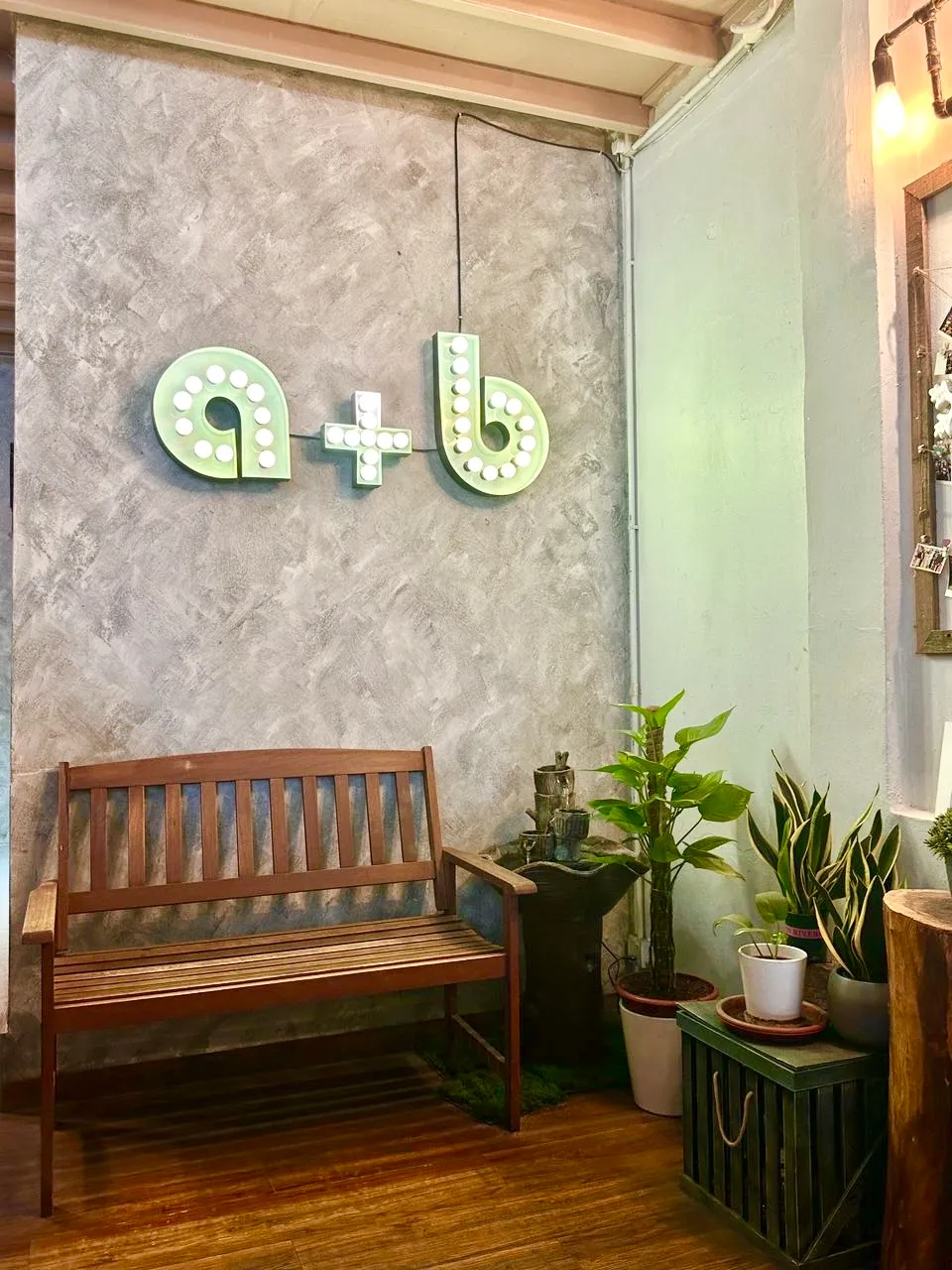 Salon interior and ambience